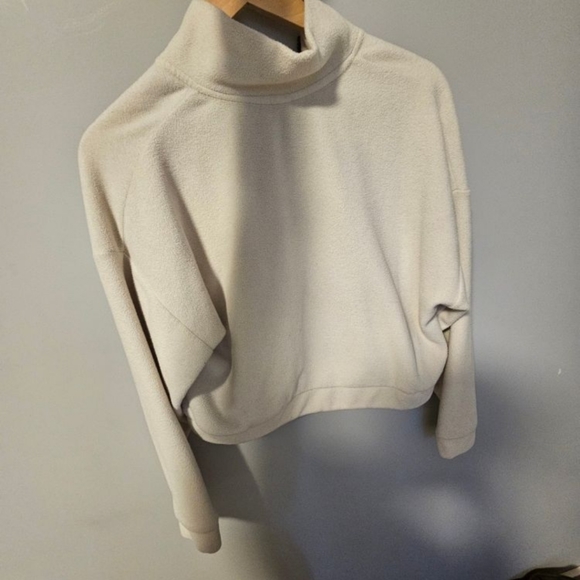 Sweaters crop tops - Picture 2 of 5